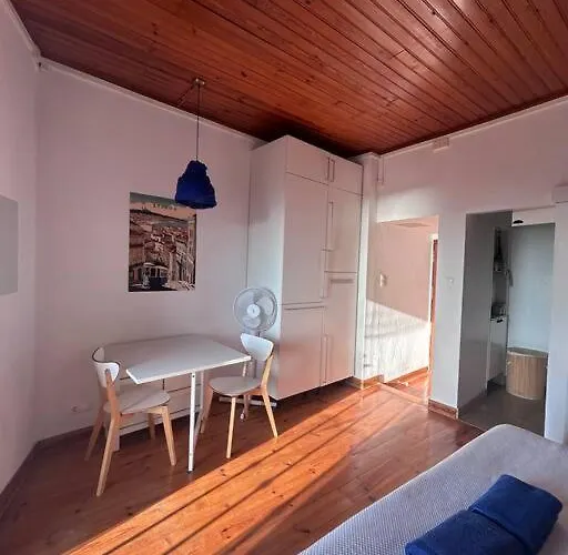 Alfama Facing Riverside Front Апартаменти Лісабон