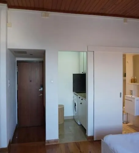 Alfama Facing Riverside Front * Lissabon